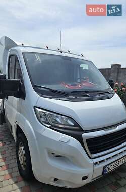 Эвакуатор Peugeot Boxer 2015 в Львове