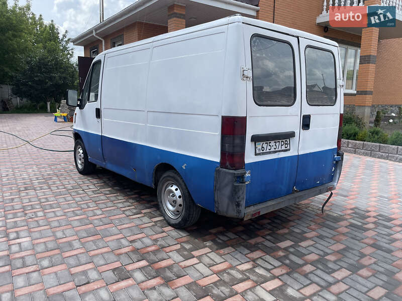 Вантажний фургон Peugeot Boxer 1995 в Жмеринці
