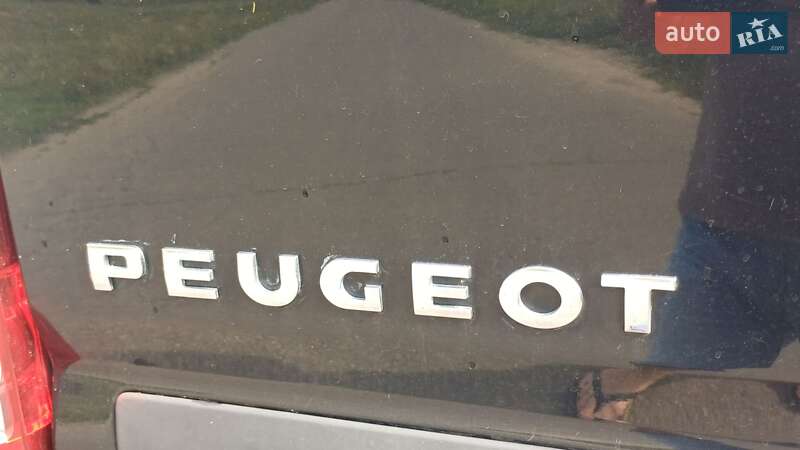 Вантажний фургон Peugeot Boxer 2013 в Переяславі