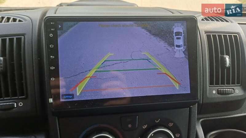 Вантажний фургон Peugeot Boxer 2013 в Переяславі