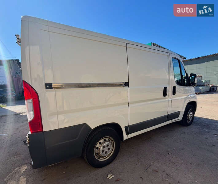 Грузовой фургон Peugeot Boxer 2014 в Житомире фото 3 Грузовой фургон Peugeot Boxer 2014 в Житомире