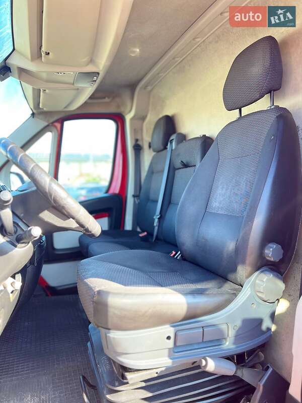 Вантажний фургон Peugeot Boxer 2016 в Миколаєві