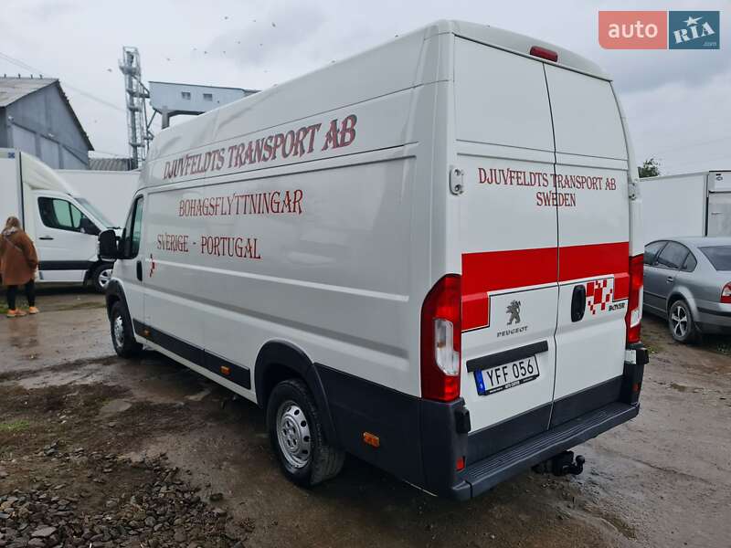 Вантажний фургон Peugeot Boxer 2017 в Рівному