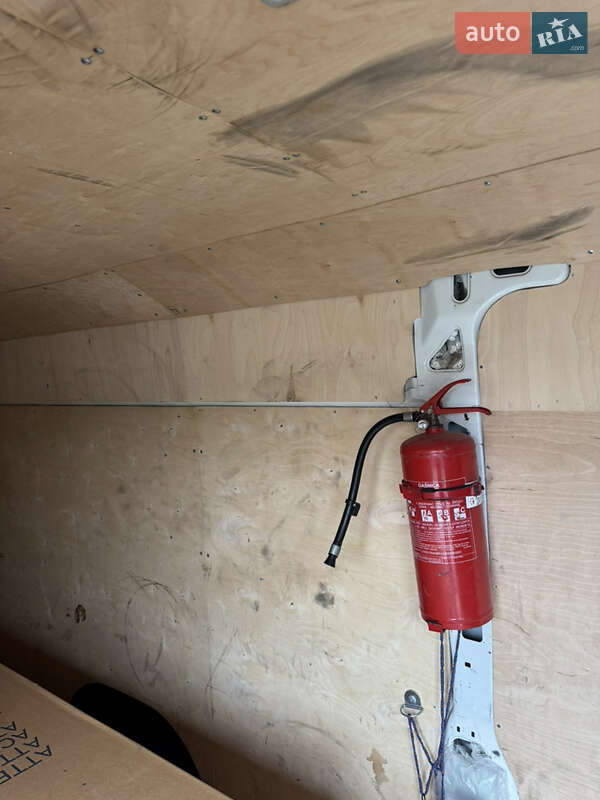 Вантажний фургон Peugeot Boxer 2018 в Києві