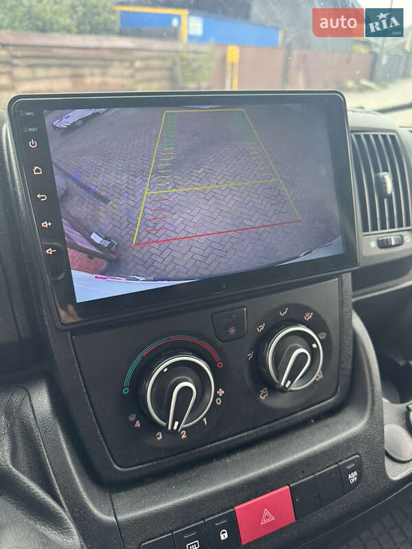 Вантажний фургон Peugeot Boxer 2018 в Києві