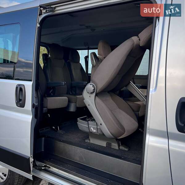 Вантажопасажирський фургон Peugeot Boxer 2019 в Києві