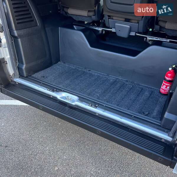 Вантажопасажирський фургон Peugeot Boxer 2019 в Києві