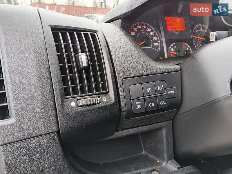 Грузовой фургон Peugeot Boxer 2019 в Киеве