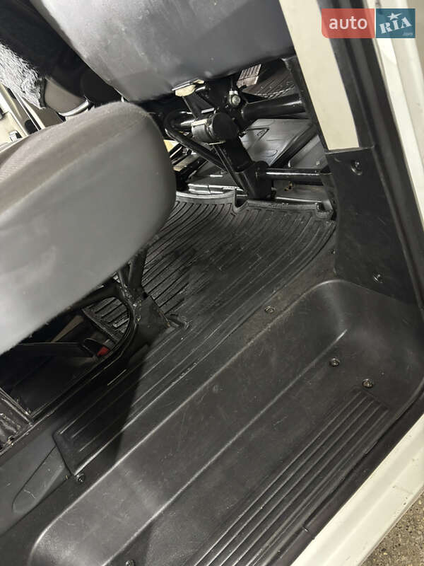 Грузопассажирский фургон Peugeot Boxer 2012 в Ивано-Франковске фото 16 Грузопассажирский фургон Peugeot Boxer 2012 в Ивано-Франковске