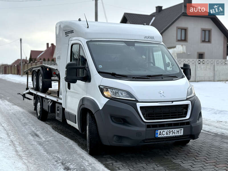 Автовоз Peugeot Boxer 2016 в Луцке фото Автовоз Peugeot Boxer 2016 в Луцке