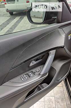 Внедорожник / Кроссовер Peugeot e-2008 2020 в 