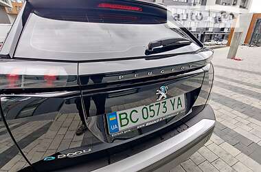Внедорожник / Кроссовер Peugeot e-2008 2020 в 