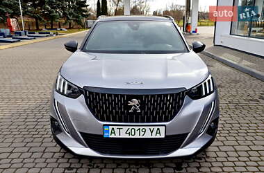 Внедорожник / Кроссовер Peugeot e-2008 2023 в 
