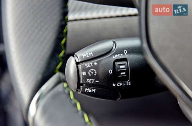 Внедорожник / Кроссовер Peugeot e-2008 2023 в 