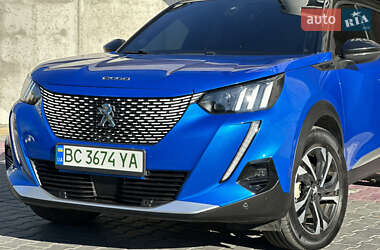 Внедорожник / Кроссовер Peugeot e-2008 2020 в 