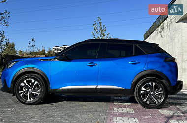 Внедорожник / Кроссовер Peugeot e-2008 2020 в 