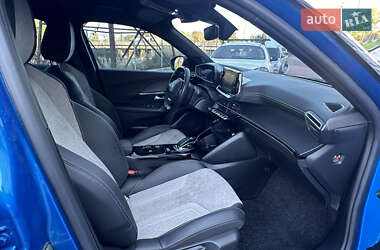 Внедорожник / Кроссовер Peugeot e-2008 2020 в 