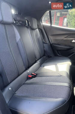 Позашляховик / Кросовер Peugeot e-2008 2020 в 