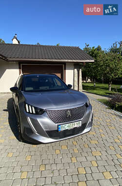 Внедорожник / Кроссовер Peugeot e-2008 2023 в 