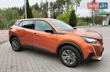 Позашляховик / Кросовер Peugeot e-2008 2022 в 