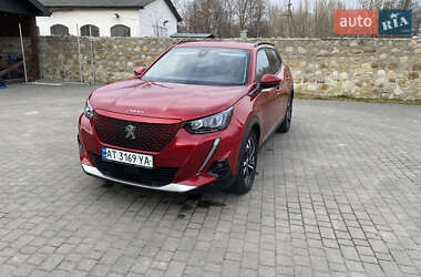 Позашляховик / Кросовер Peugeot e-2008 2021 в 