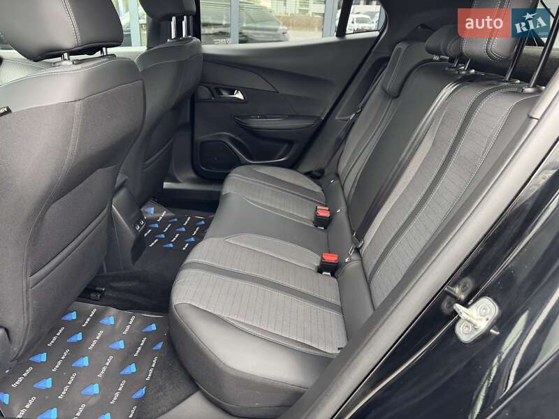 Позашляховик / Кросовер Peugeot e-2008 2021 в Рівному