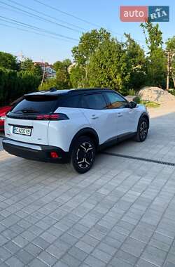 Внедорожник / Кроссовер Peugeot e-2008 2024 в 