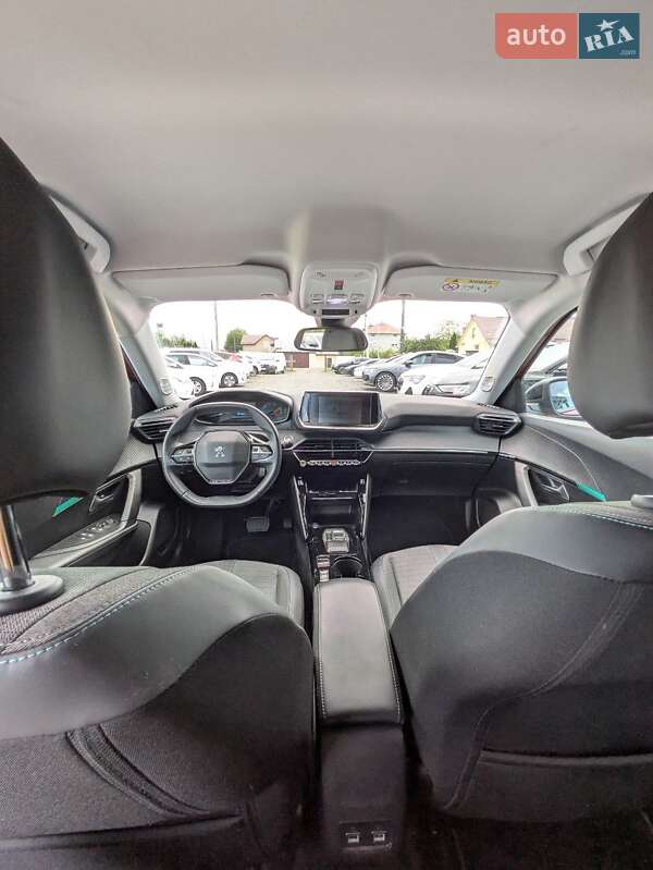 Позашляховик / Кросовер Peugeot e-2008 2022 в Львові фото 24 Позашляховик / Кросовер Peugeot e-2008 2022 в Львові