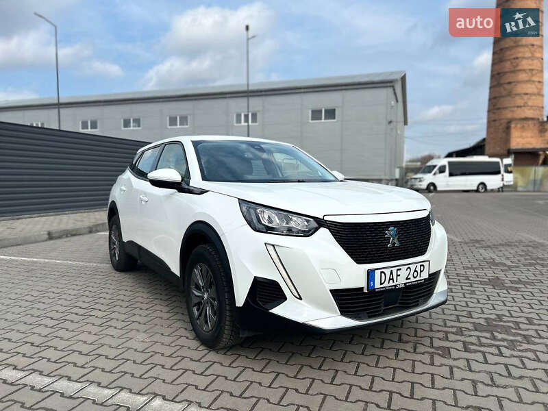 Peugeot e-2008 2021