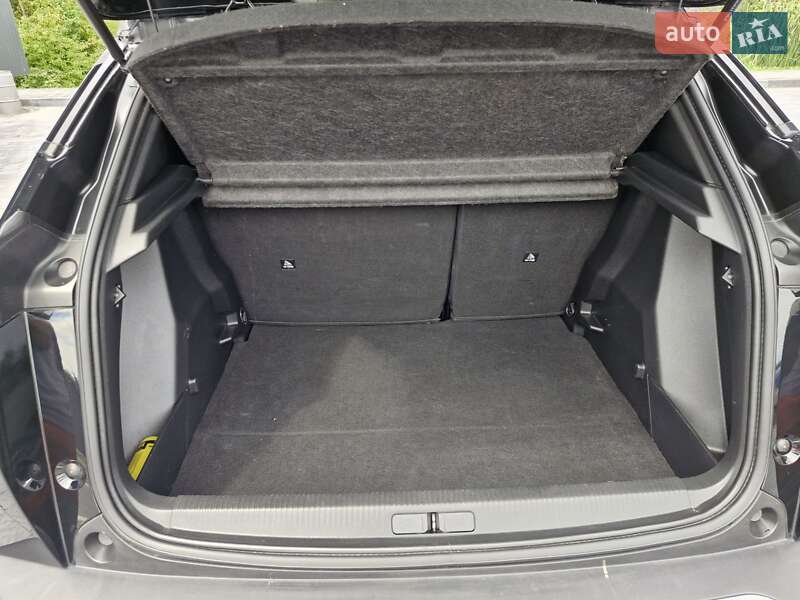 Позашляховик / Кросовер Peugeot e-2008 2020 в Самборі фото 35 Позашляховик / Кросовер Peugeot e-2008 2020 в Самборі