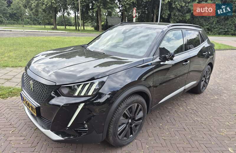 Peugeot e-2008 2022