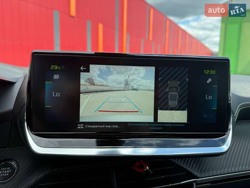 Внедорожник / Кроссовер Peugeot e-2008 2021 в Киеве