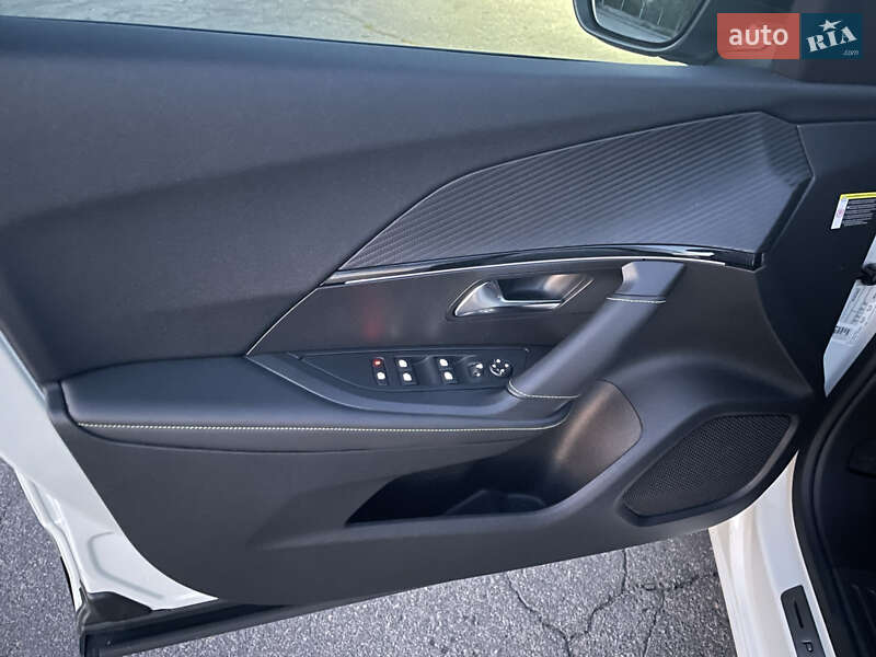 Внедорожник / Кроссовер Peugeot e-2008 2020 в Виннице