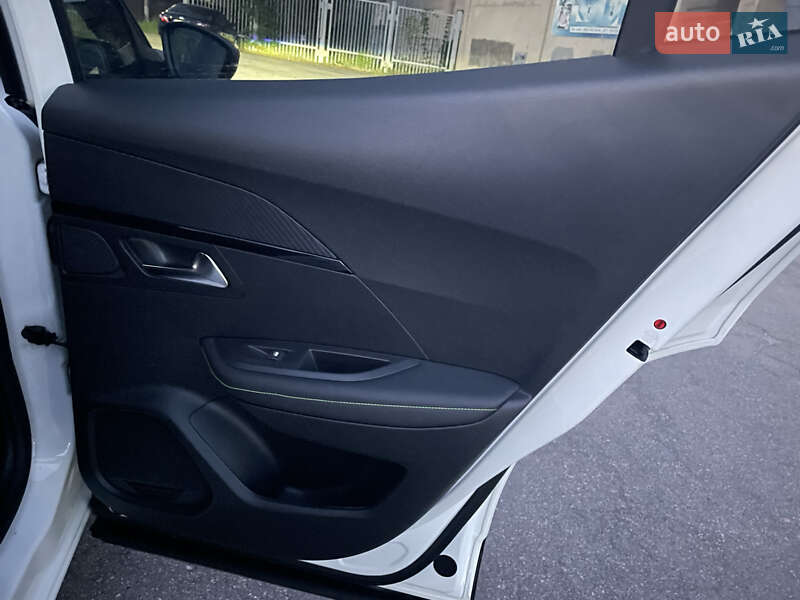 Внедорожник / Кроссовер Peugeot e-2008 2020 в Виннице