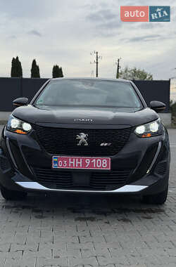 Внедорожник / Кроссовер Peugeot e-2008 2022 в 