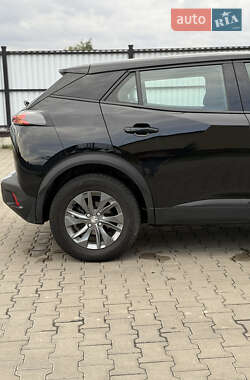 Внедорожник / Кроссовер Peugeot e-2008 2022 в 