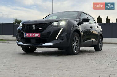 Внедорожник / Кроссовер Peugeot e-2008 2022 в 
