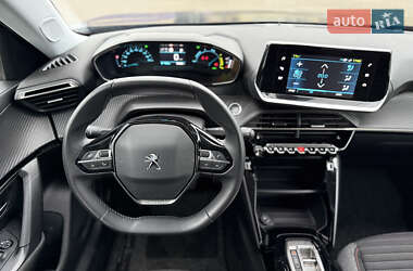 Внедорожник / Кроссовер Peugeot e-2008 2022 в 