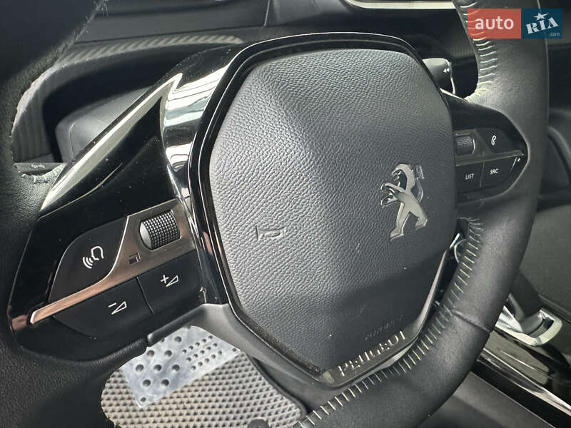 Внедорожник / Кроссовер Peugeot e-2008 2020 в Чернигове