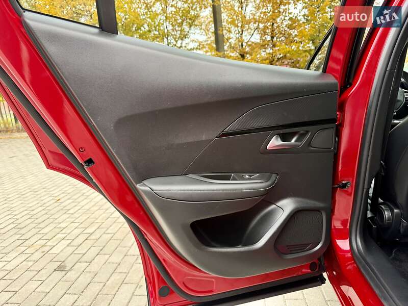 Позашляховик / Кросовер Peugeot e-2008 2020 в Бердичеві