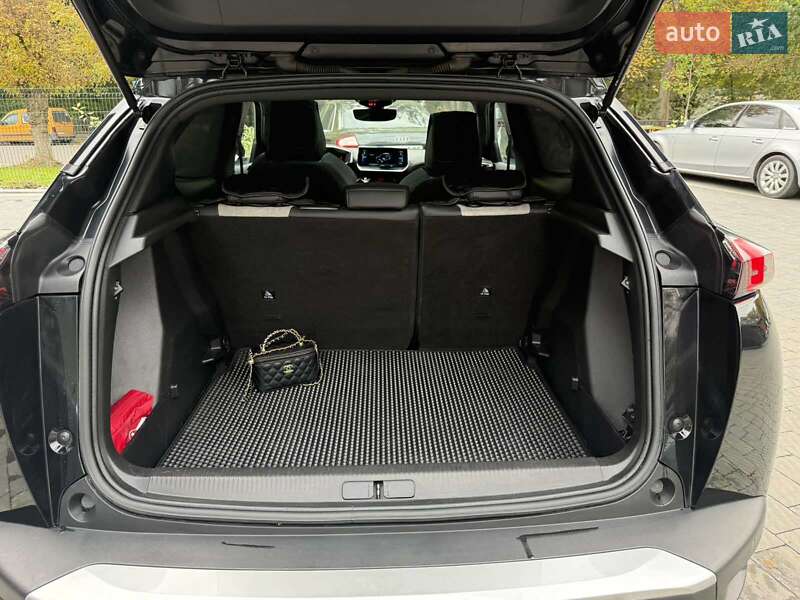 Внедорожник / Кроссовер Peugeot e-2008 2020 в Самборе