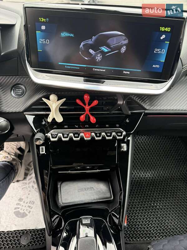 Внедорожник / Кроссовер Peugeot e-2008 2020 в Самборе