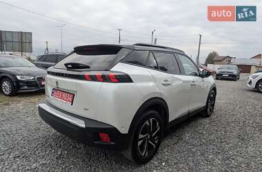 Внедорожник / Кроссовер Peugeot e-2008 2023 в 