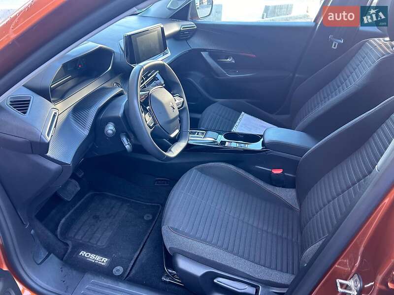 Позашляховик / Кросовер Peugeot e-2008 2022 в Львові