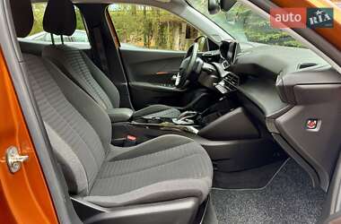 Внедорожник / Кроссовер Peugeot e-2008 2021 в 