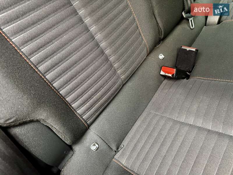 Позашляховик / Кросовер Peugeot e-2008 2021 в Дрогобичі