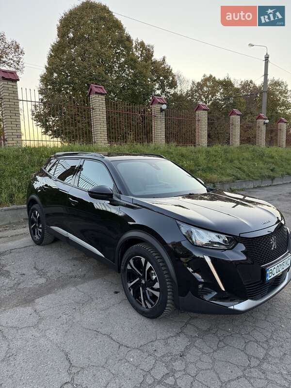 Внедорожник / Кроссовер Peugeot e-2008 2020 в Львове