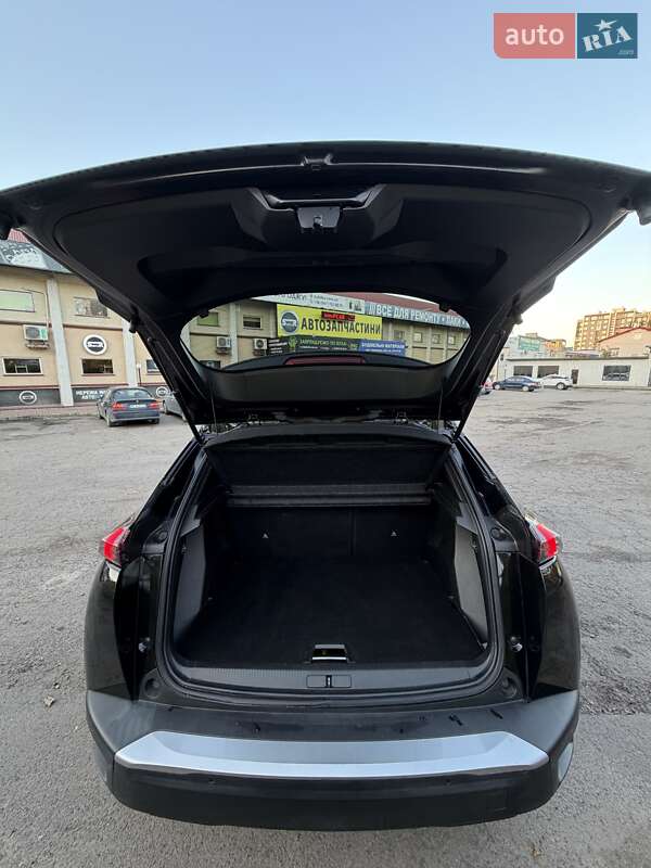 Внедорожник / Кроссовер Peugeot e-2008 2020 в Львове