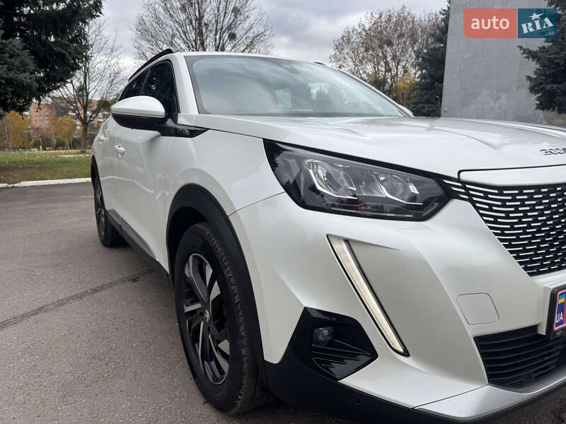 Позашляховик / Кросовер Peugeot e-2008 2020 в Рівному