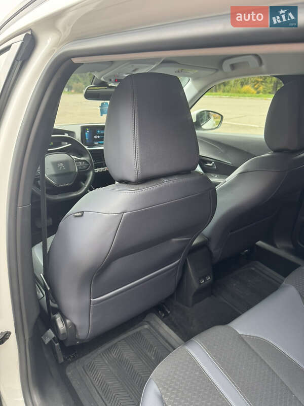 Позашляховик / Кросовер Peugeot e-2008 2020 в Рівному